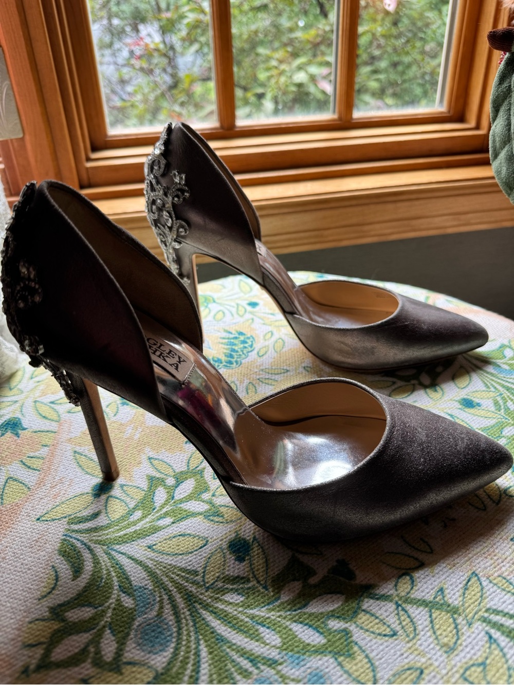 Badgley Mischka Silver Crystal-Embellished Stiletto Heels size 8 worn once - Picture 6 of 10